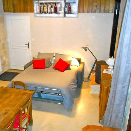 Sous Les Marronniers Bed & Breakfast Petit-Palais-et-Cornemps Bagian luar foto