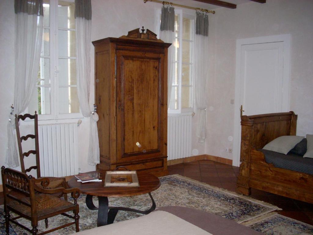 Sous Les Marronniers Bed & Breakfast Petit-Palais-et-Cornemps Bagian luar foto