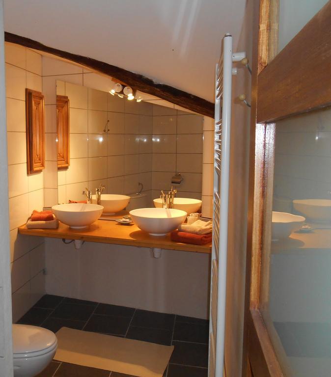 Sous Les Marronniers Bed & Breakfast Petit-Palais-et-Cornemps Bagian luar foto