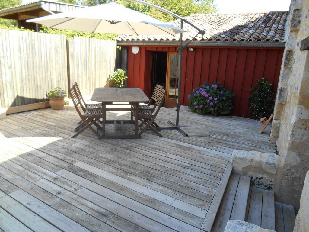 Sous Les Marronniers Bed & Breakfast Petit-Palais-et-Cornemps Ruang foto